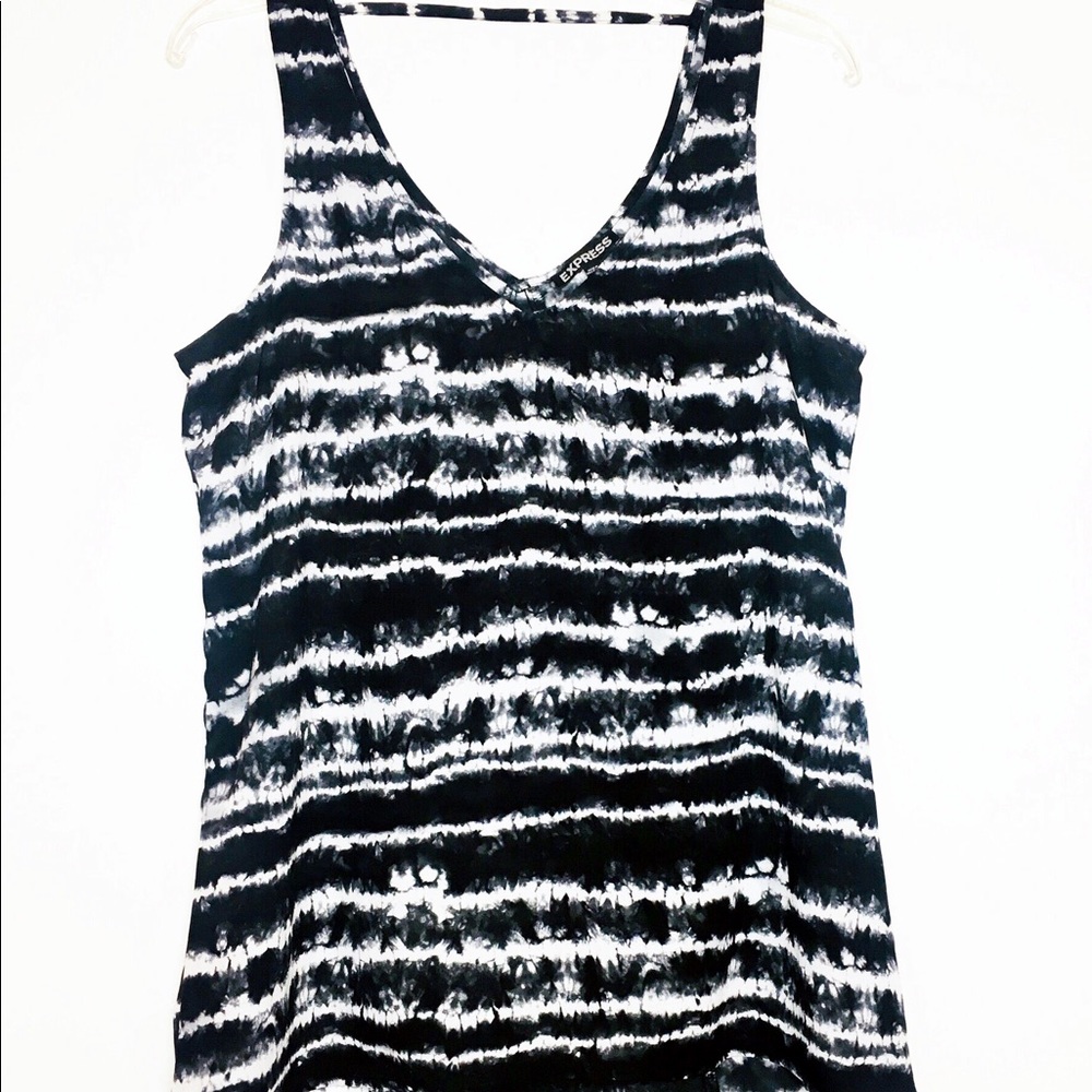 Express Sleveless Top Size Medium - image 1